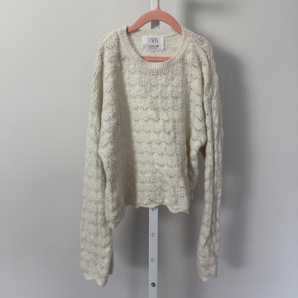 ZARA SWEATER SIZE‎ 11-12